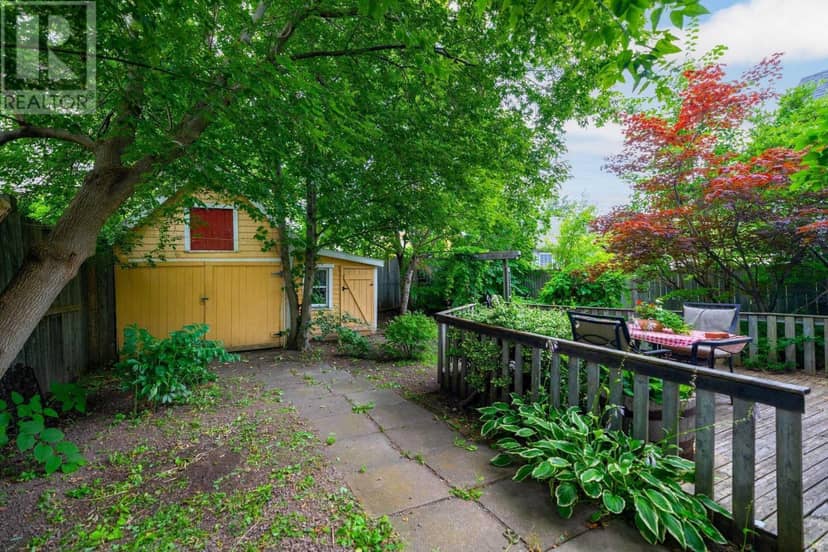 206 Sydney Street — photo 3 of 20