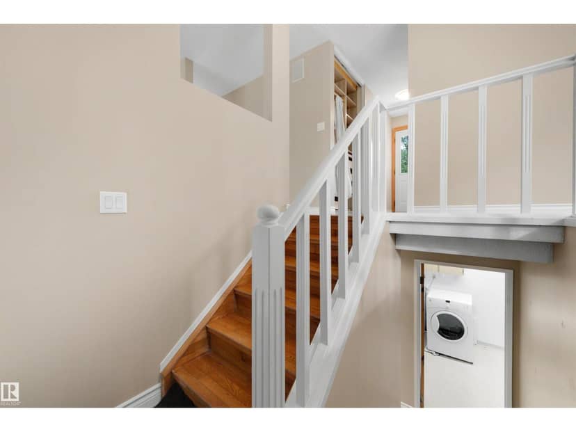 4139 122 ST NW — photo 21 of 40