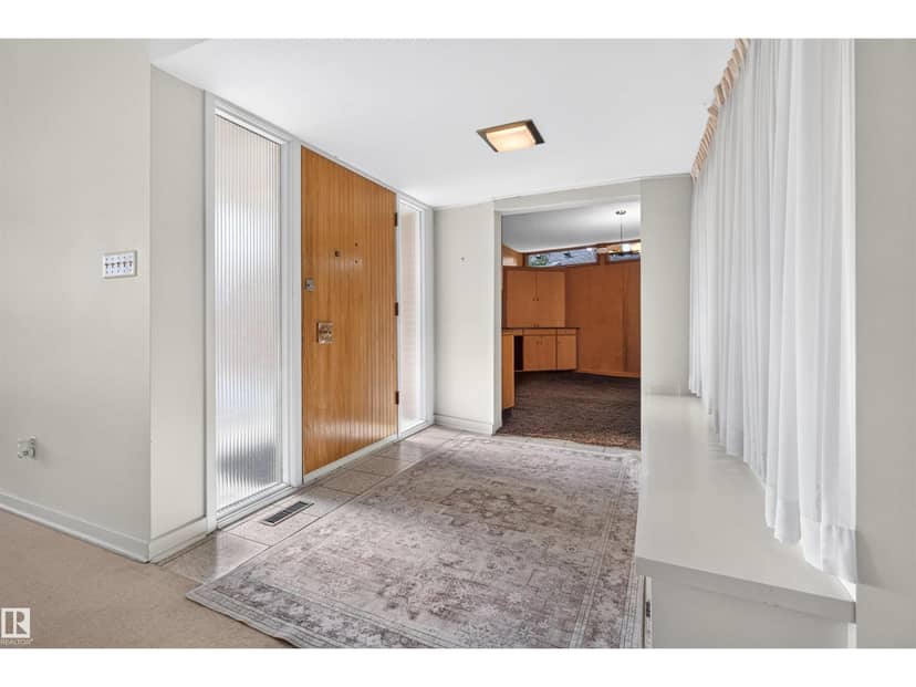 13842 Ravine Dr NW, Edmonton, photo 3