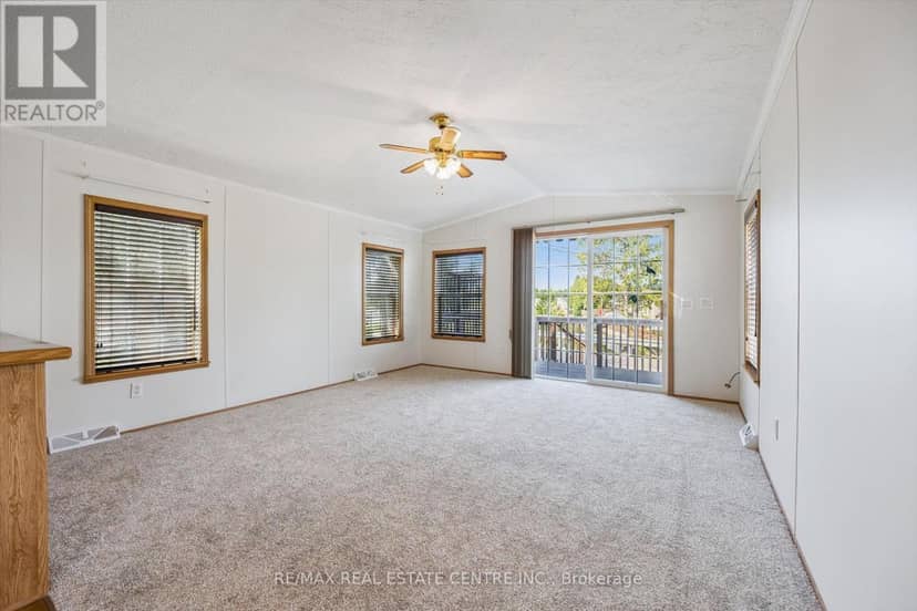 21 Trillium Beach Drive — photo 14 of 28