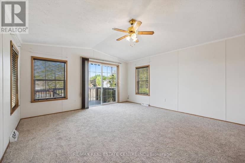 21 Trillium Beach Drive — photo 15 of 28