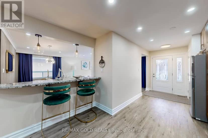 189 Kingsview Boulevard — photo 18 of 40