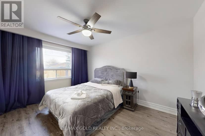 189 Kingsview Boulevard — photo 21 of 40