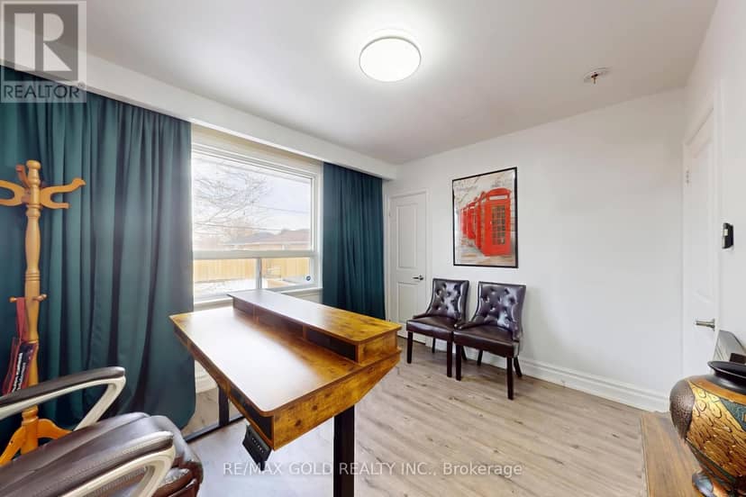 189 Kingsview Boulevard — photo 29 of 40