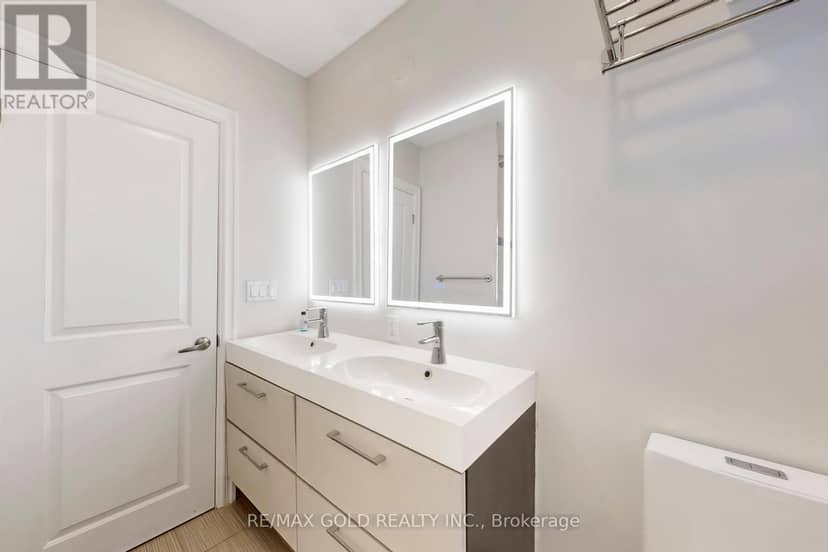 189 Kingsview Boulevard — photo 32 of 40