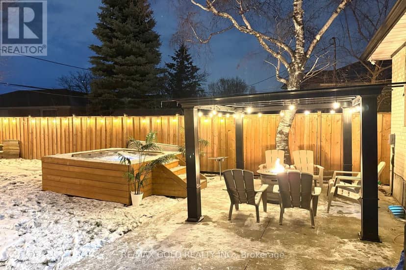 189 Kingsview Boulevard — photo 36 of 40