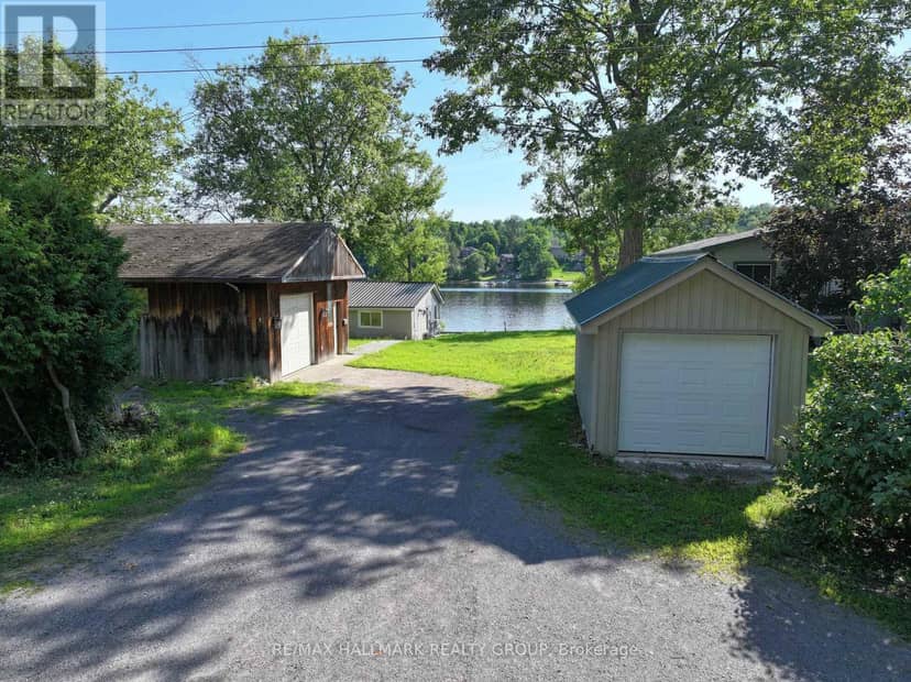 1114 Bayview Drive — photo 11 of 40
