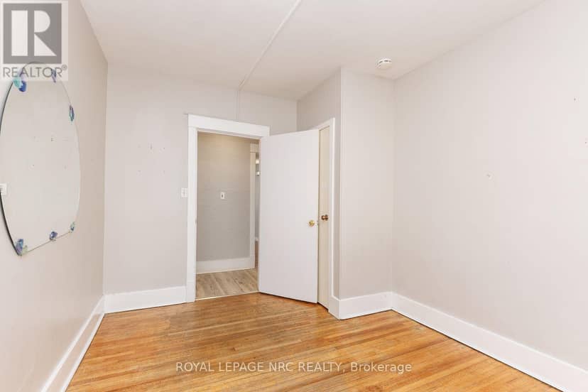 242 Henrietta Street — photo 14 of 26