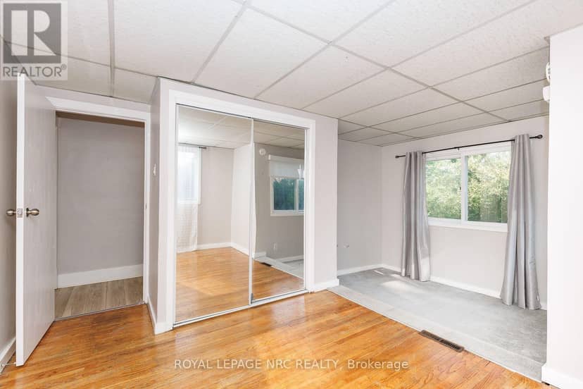 242 Henrietta Street — photo 16 of 26
