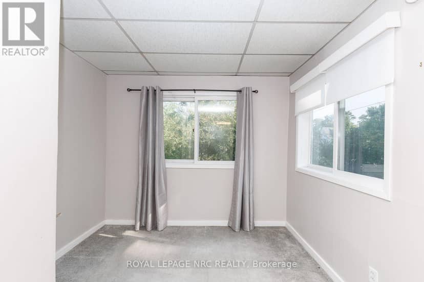 242 Henrietta Street — photo 17 of 26