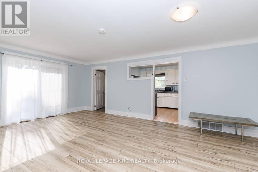 242 Henrietta Street — photo 18 of 26