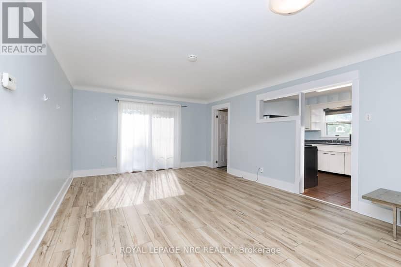 242 Henrietta Street — photo 19 of 26
