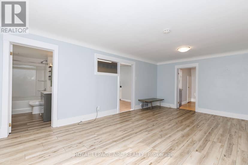 242 Henrietta Street — photo 21 of 26
