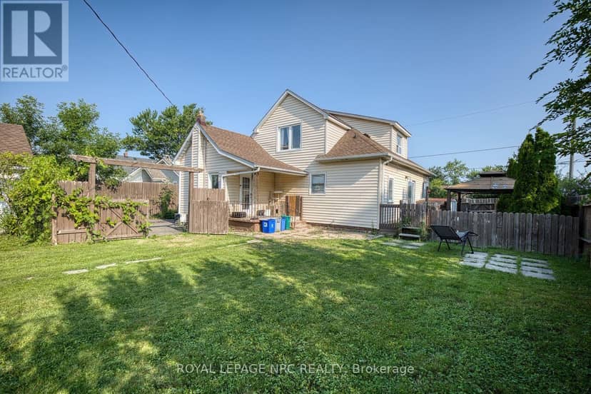 242 Henrietta Street — photo 5 of 26