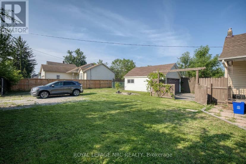 242 Henrietta Street — photo 6 of 26