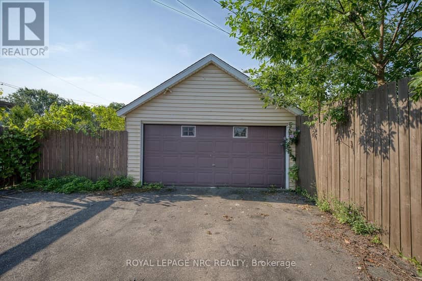242 Henrietta Street — photo 9 of 26