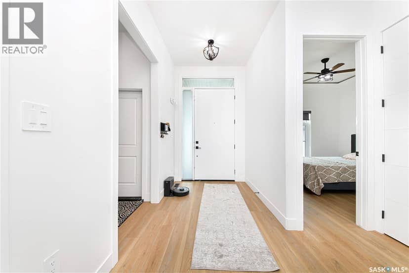 618 Nightingale COVE — photo 3 of 40
