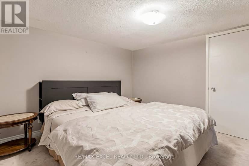 62 Ardgowan Crescent — photo 33 of 40