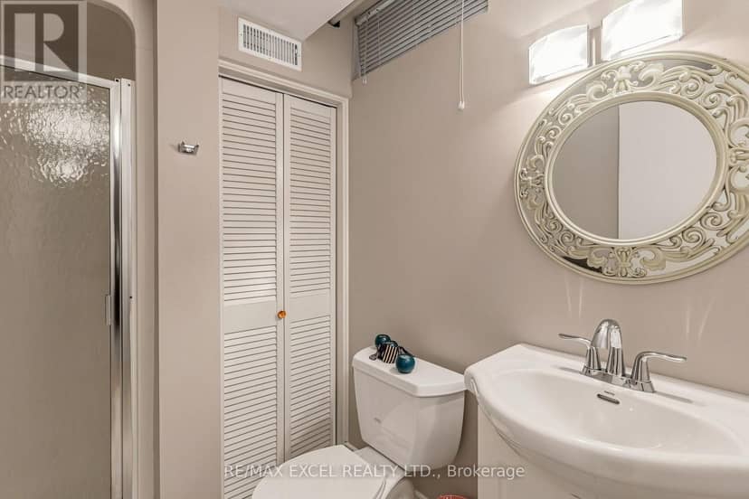 62 Ardgowan Crescent — photo 35 of 40