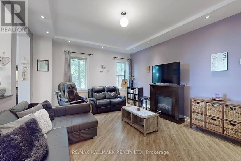 178 Barrie Street — photo 6 of 40