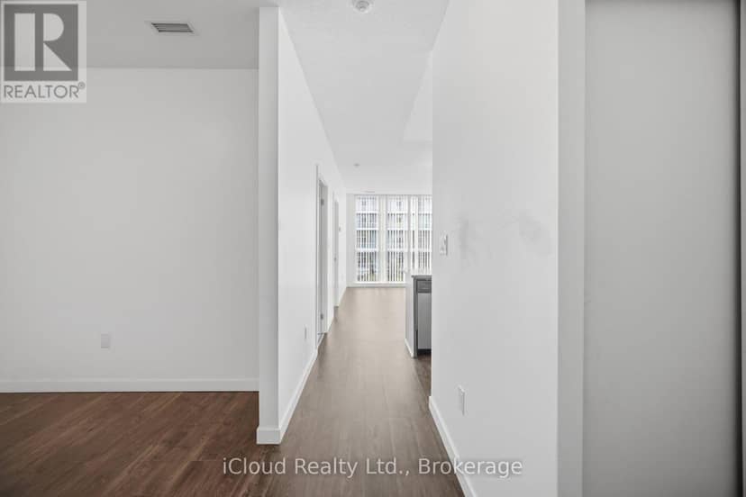 311 - 70 Forest Manor Road — photo 23 of 29