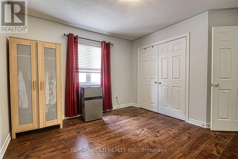 3428 Erin Centre Boulevard — photo 35 of 40