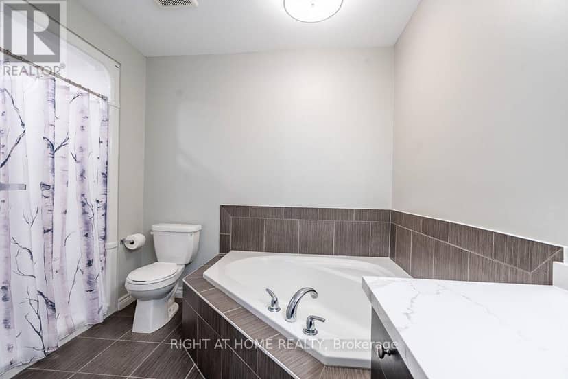 10 Cittadella Boulevard — photo 19 of 40