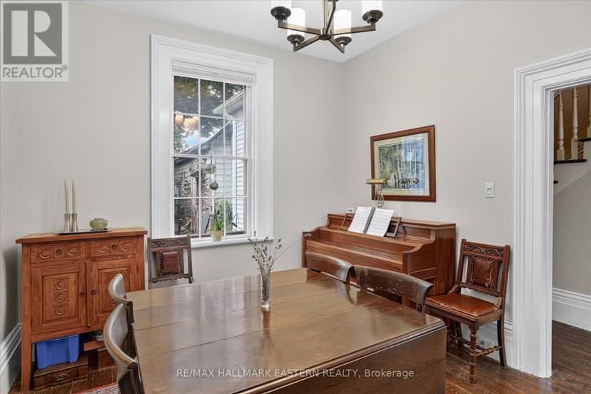 451 Stewart Street — photo 16 of 34