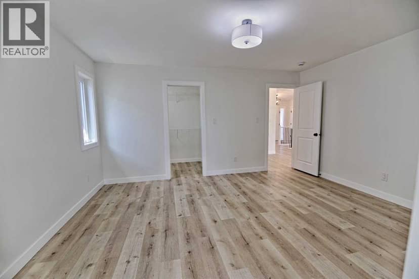 256 Greenwood Road — photo 13 of 38