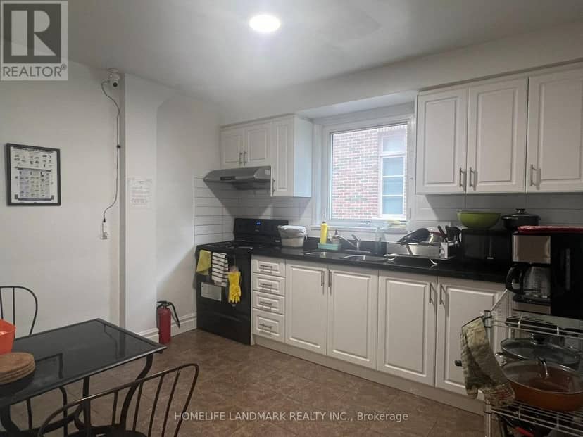 228 Hollywood Avenue — photo 3 of 18