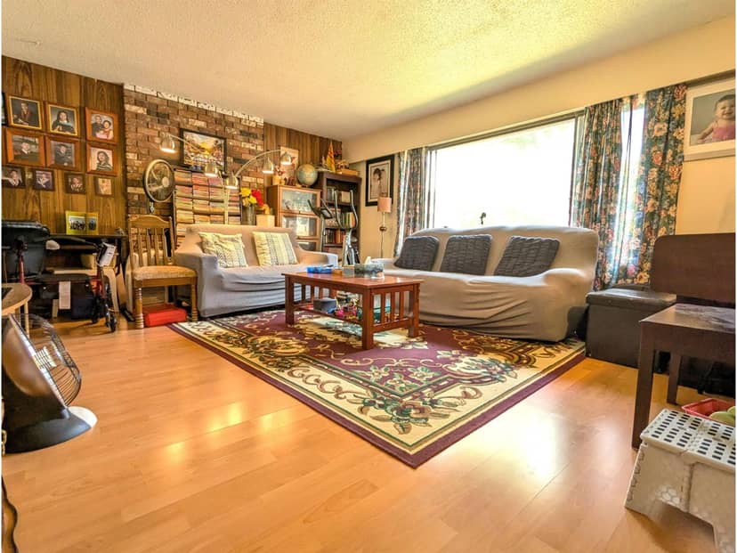12770 102 AVENUE, Surrey, photo 3