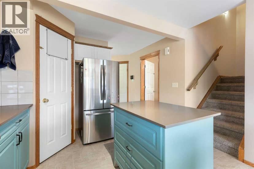 25 Hillview Road — photo 9 of 38