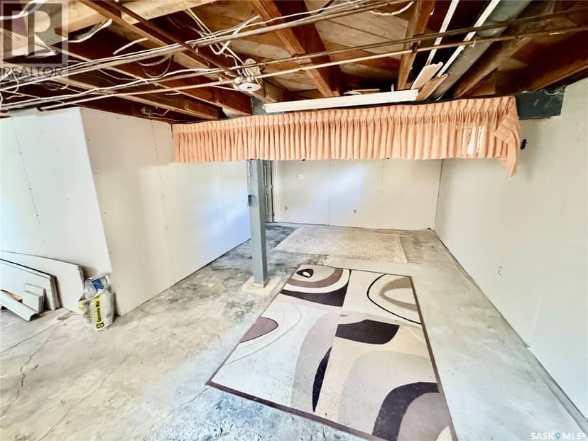 214 Bates STREET — photo 13 of 16