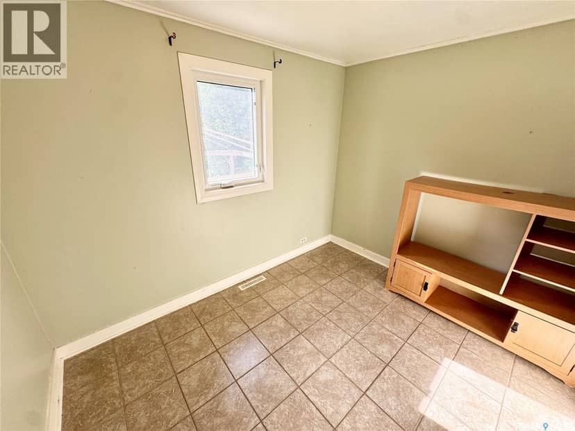 214 Bates STREET — photo 7 of 16
