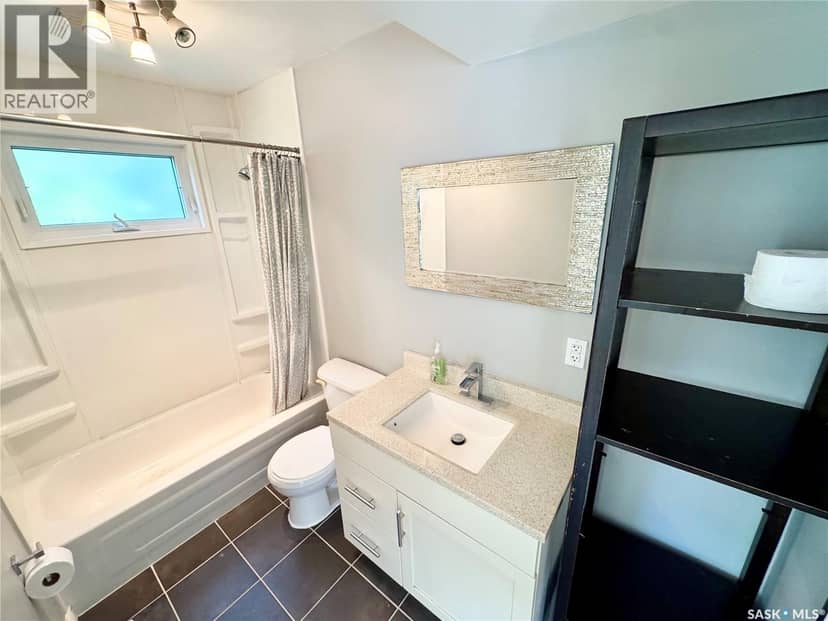 214 Bates STREET — photo 8 of 16