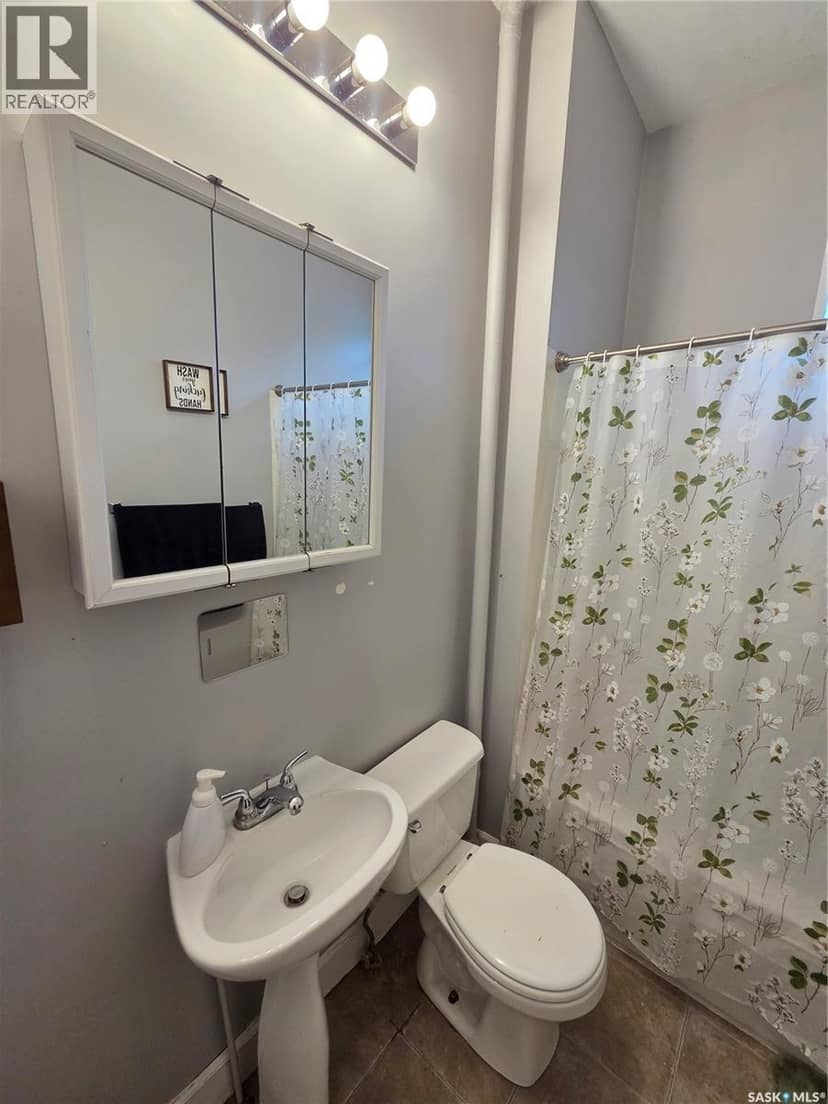 315 Carlyle STREET — photo 26 of 30