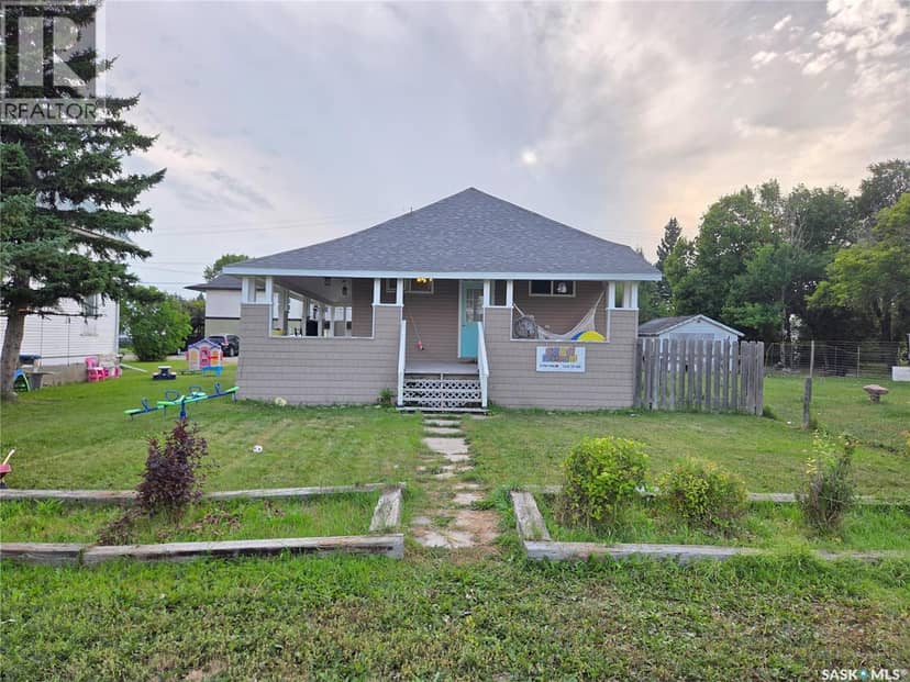 315 Carlyle STREET, Arcola, photo 3