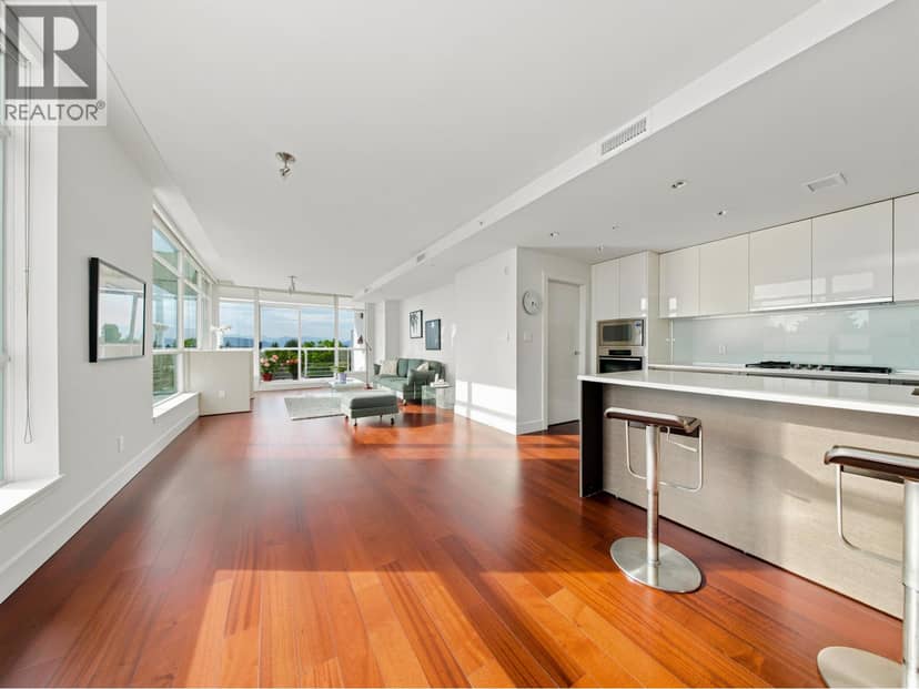 602 6080 IONA DRIVE, Vancouver, photo 8