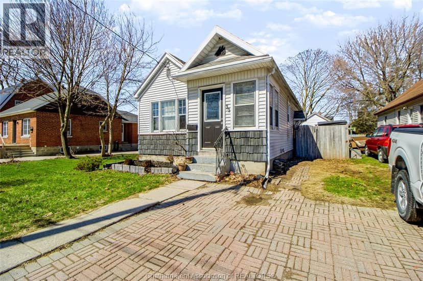 35 Alexandra AVENUE — photo 2 of 22