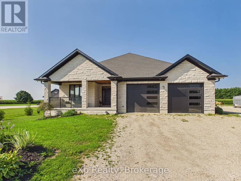 7 Weiss Drive — photo 1 of 40