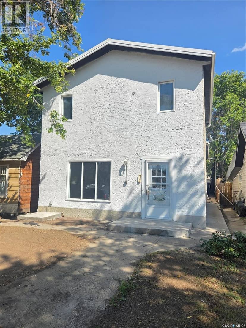 859 Cartier AVENUE, Moose Jaw