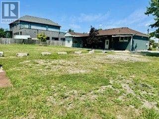 13186 Airport Road E — photo 6 of 24