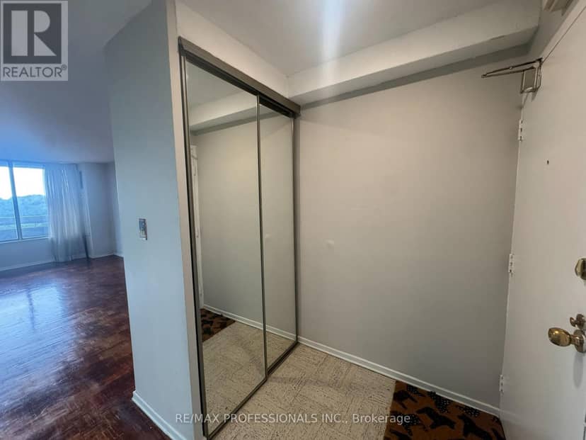 602 - 11 Wincott Drive — photo 2 of 20