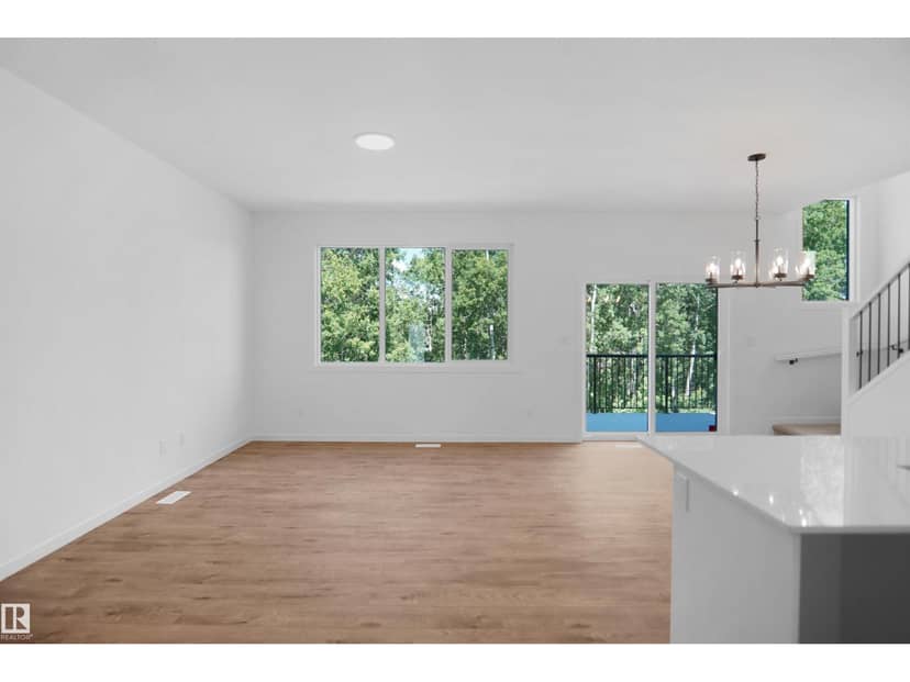 #33 19904 31 AV NW — photo 12 of 38
