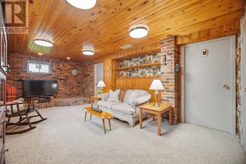 3245 Lansdown Drive — photo 26 of 40