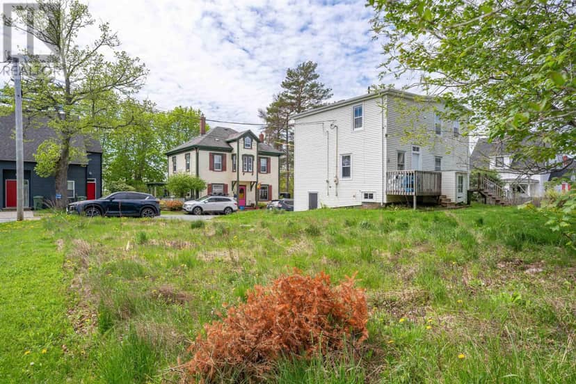 111 York Street Lunenburg, Nova Scotia Street, Lunenburg, photo 6