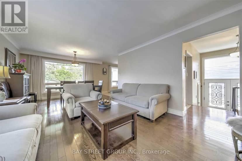 33 Heathview Avenue — photo 4 of 20