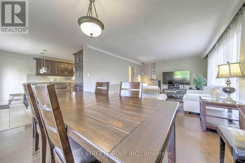 33 Heathview Avenue — photo 8 of 20