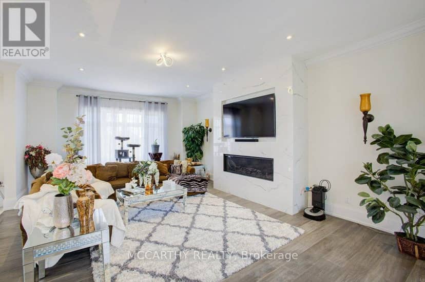 120 Highpoint Crescent — photo 12 of 40
