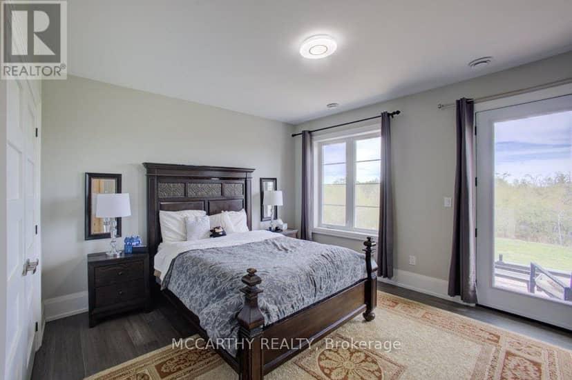 120 Highpoint Crescent — photo 31 of 40